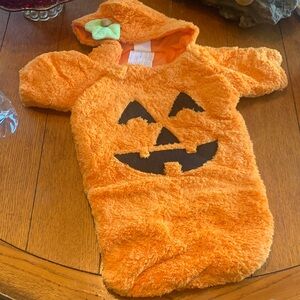 Orange Pumpkin Bunting Plush Infant Bunting Attached Hood Size 0-6 months NWOT